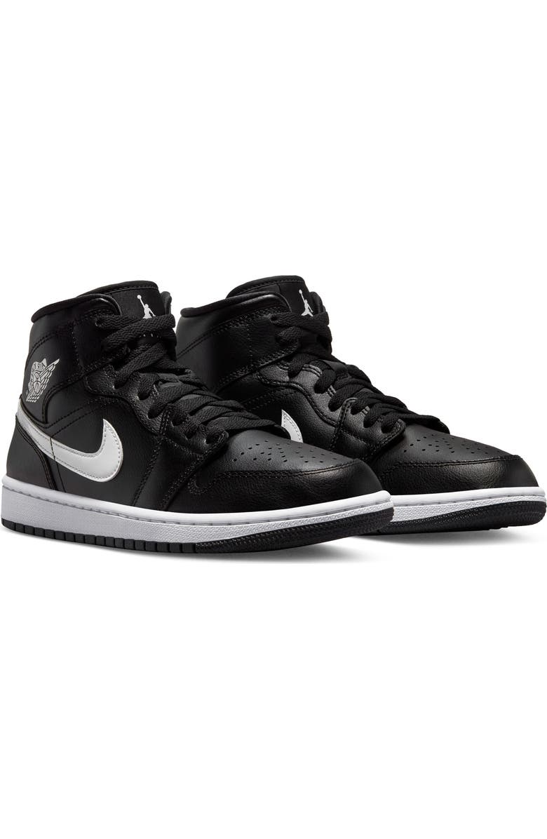 Jordan Air Jordan 1 Mid Basketball Sneaker, Main, color,