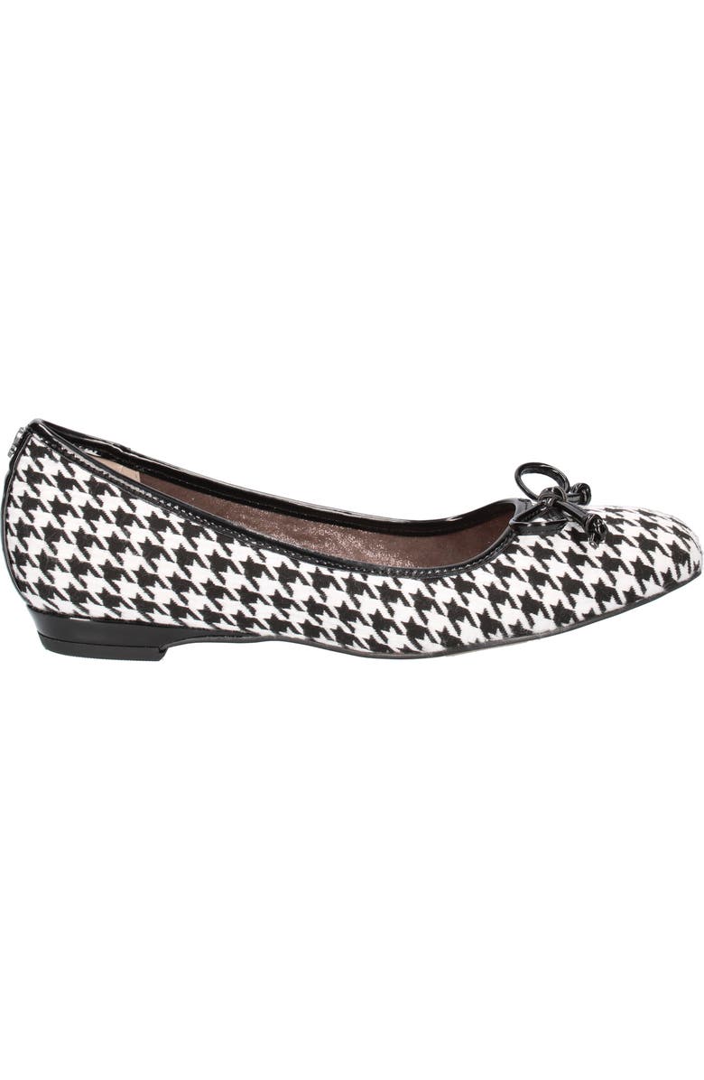 J. Reneé Hirabelle Flat, Alternate, color,