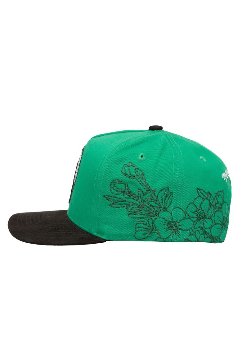 Men's Mitchell & Ness  Kelly Green/Black Boston Celtics May Flowers Adjustable Hat, Alternate, color, Kelly Green