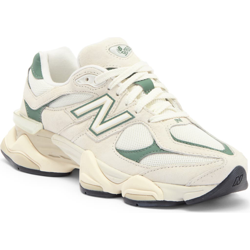 New Balance Gender Inclusive 9060 Sneaker