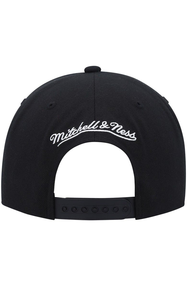 Mitchell & Ness Men's Mitchell & Ness  Black Seattle SuperSonics Soul High-Grade Fade Undervisor Snapback Hat, Alternate, color, 