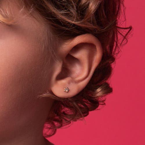 In Season Jewelry 14k Jeweled Flower Earrings In Gold