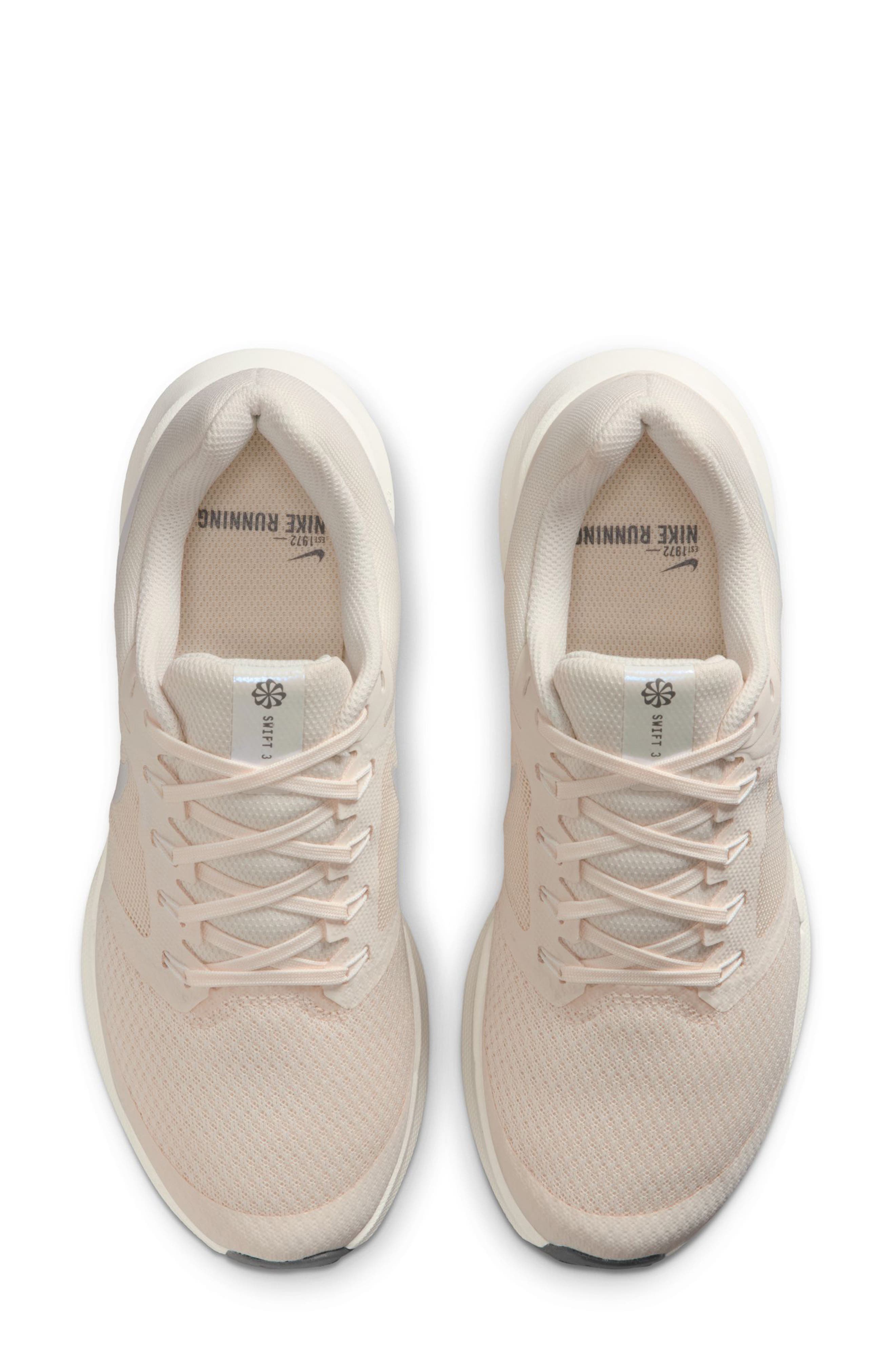 Run Swift 3 Running Shoe, Alternate, color, CHALK/ SAIL/ PENCIL POINT