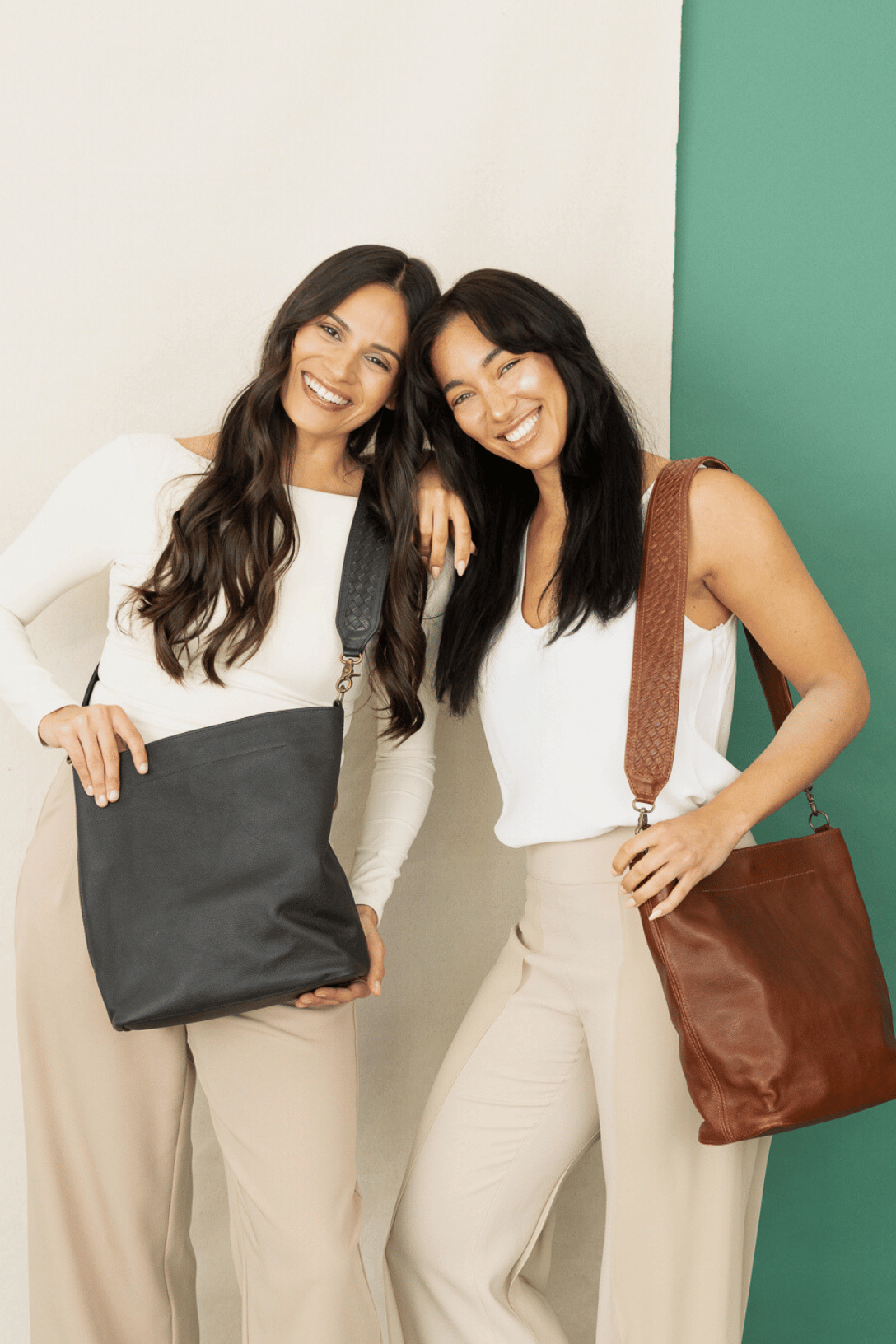 Deux Mains Sarah Shoulder Bag, Alternate, color, Black