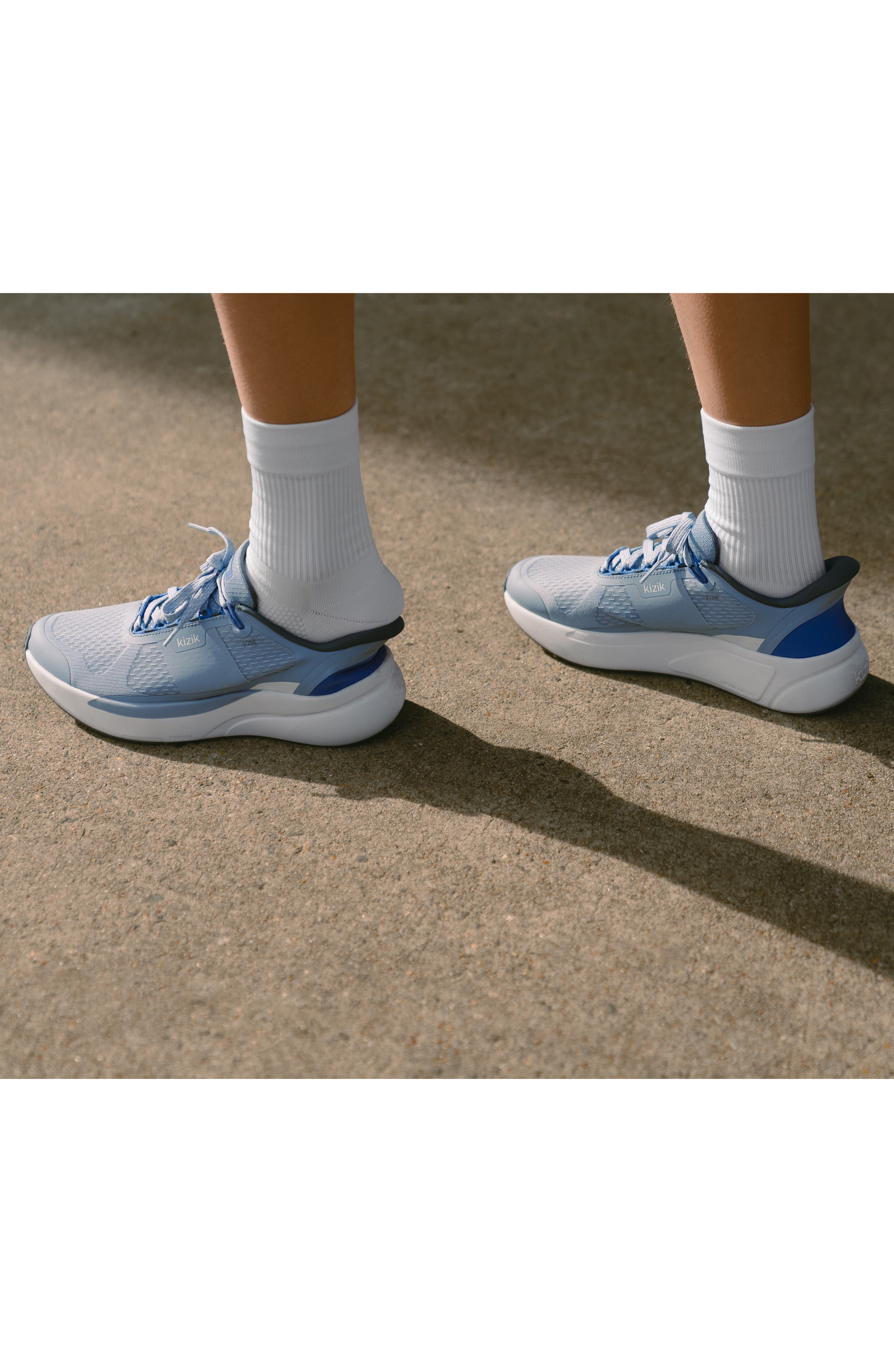 Kizik Freedom Run Sneaker, Alternate, color, Soft Chambray/ Ultramarine