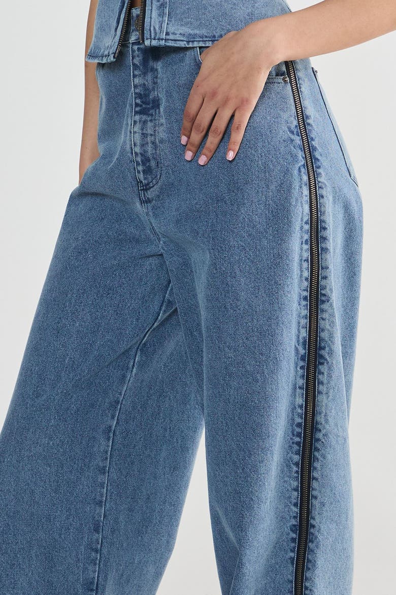 Zip Seam Detail Straight Leg Denim Jeans, Alternate, color, Authentic Midwash