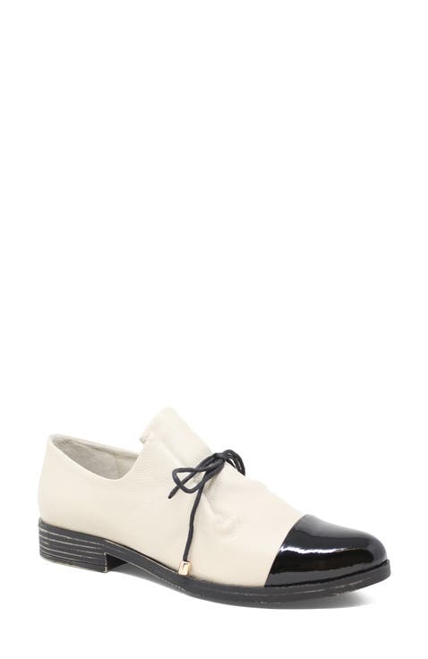 Kotty Lace Flat