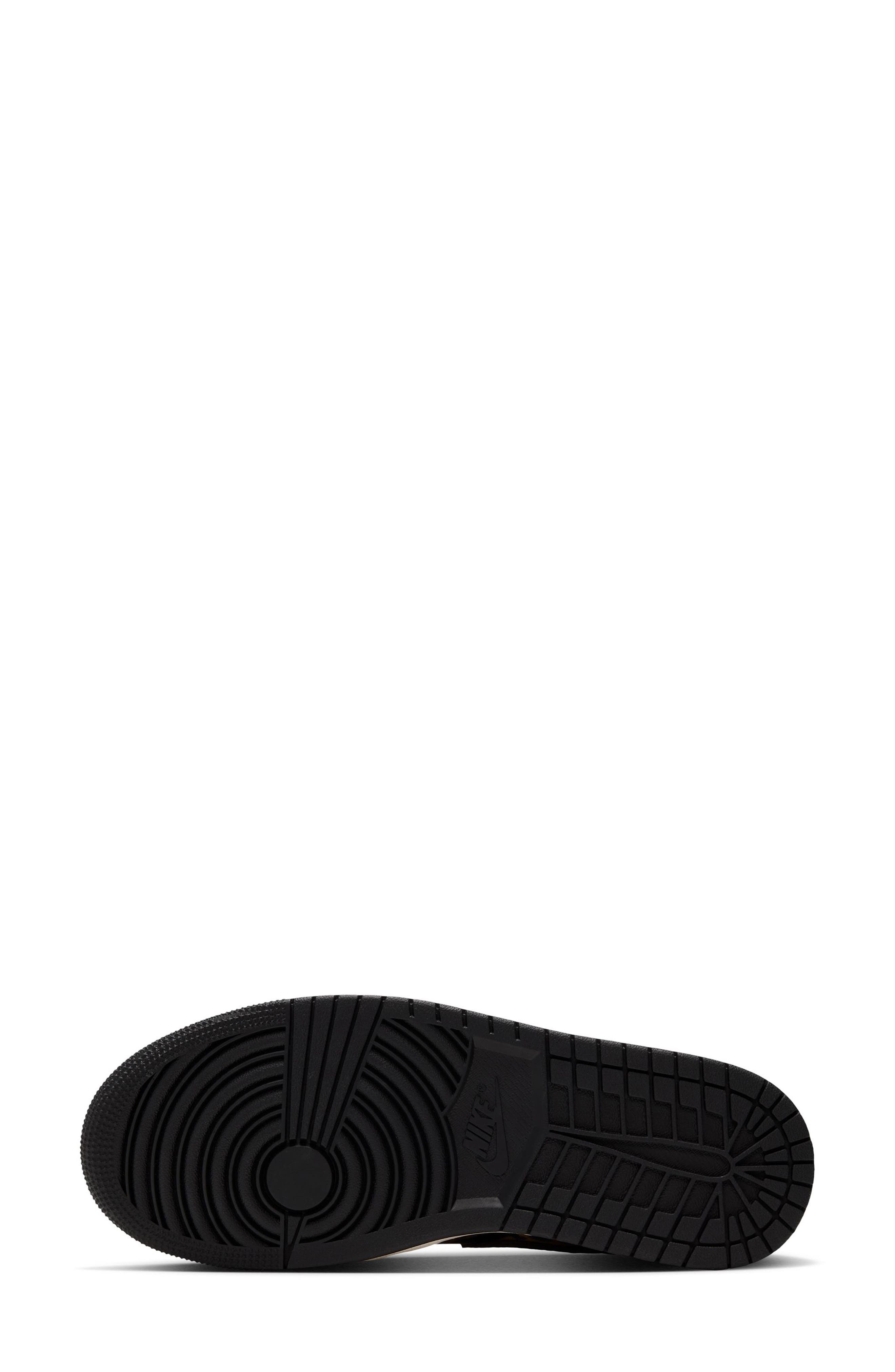 Air Jordan 1 Low Basketball Sneaker, Alternate, color, 001 BLACK/CHALK