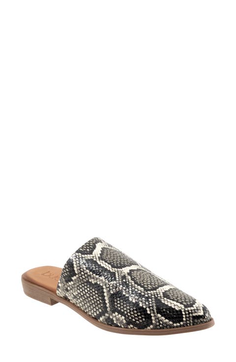 Bambi Pointed Toe Mule (Women)