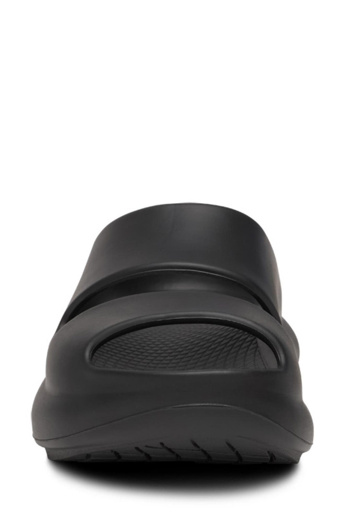Oofos OOyea Slide Sandal, Alternate, color, Black
