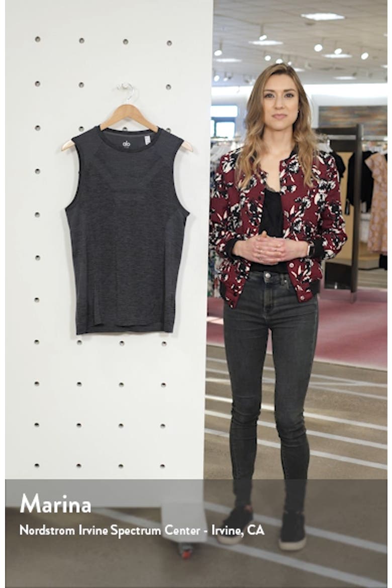 Amplify Seamless Muscle Tank video
