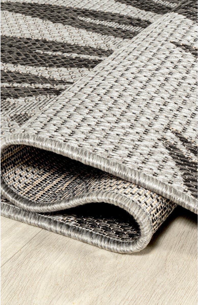 JONATHAN Y Havana Tropical Palm Leaf Indoor/Outdoor Area Rug, Alternate, color, Gray/Black