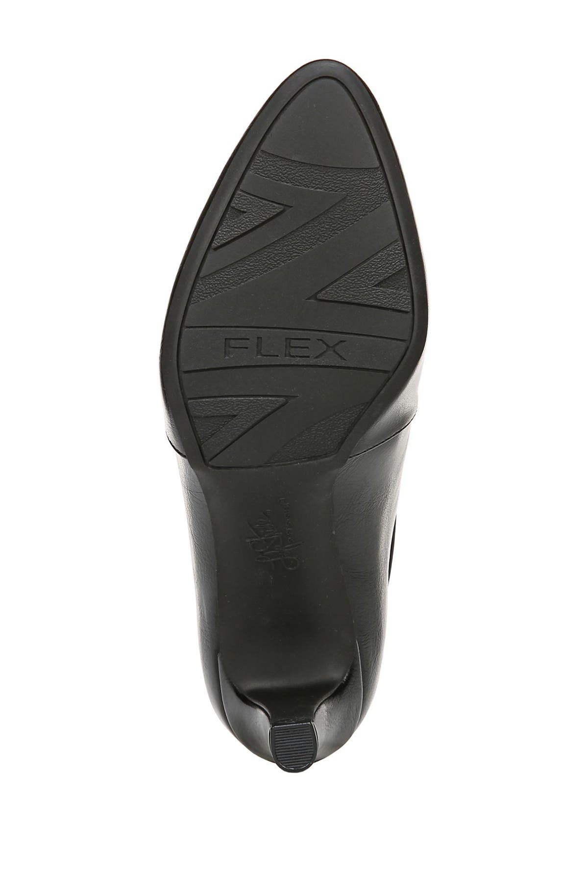 LifeStride Georgia Stacked Heel Bootie, Alternate, color, Black