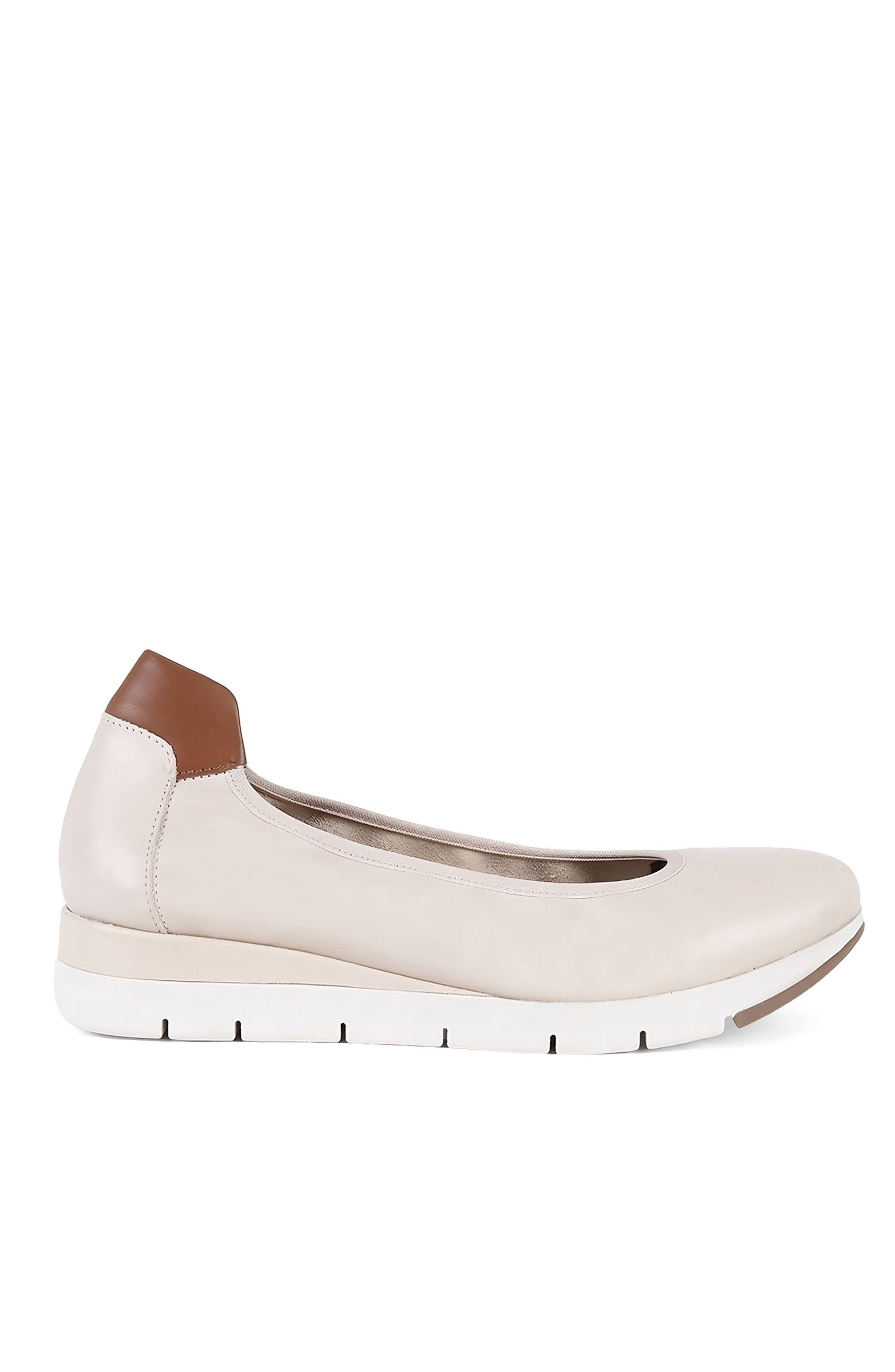 Promenade Leather Comfort Flat, Alternate, color, beige