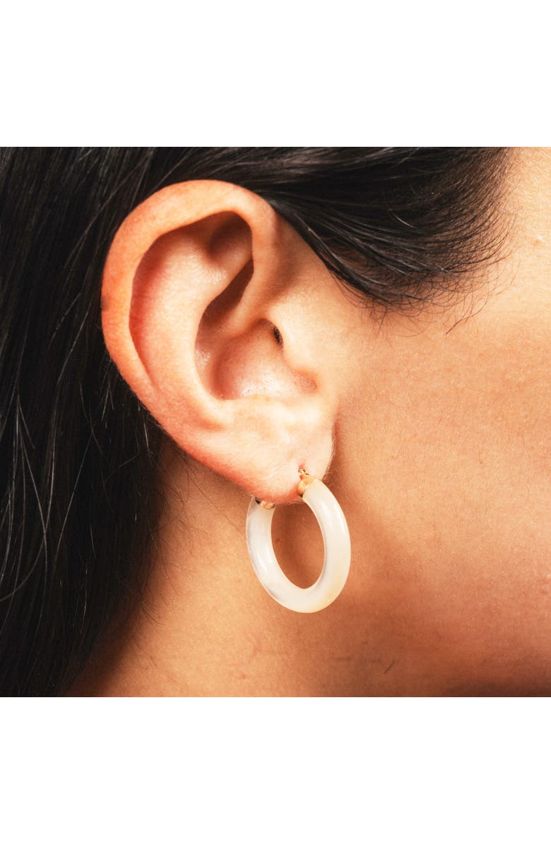 The Lovery Fine Jewelry Mother of Pearl Hoop Earrings, Alternate, color, Mother Of Pearl