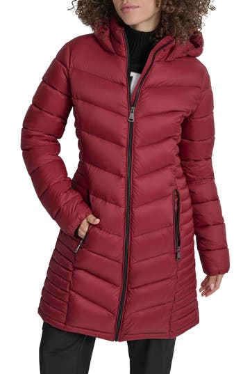 Dkny Cire Packable Hooded Longline Puffer Jacket In Burgundy