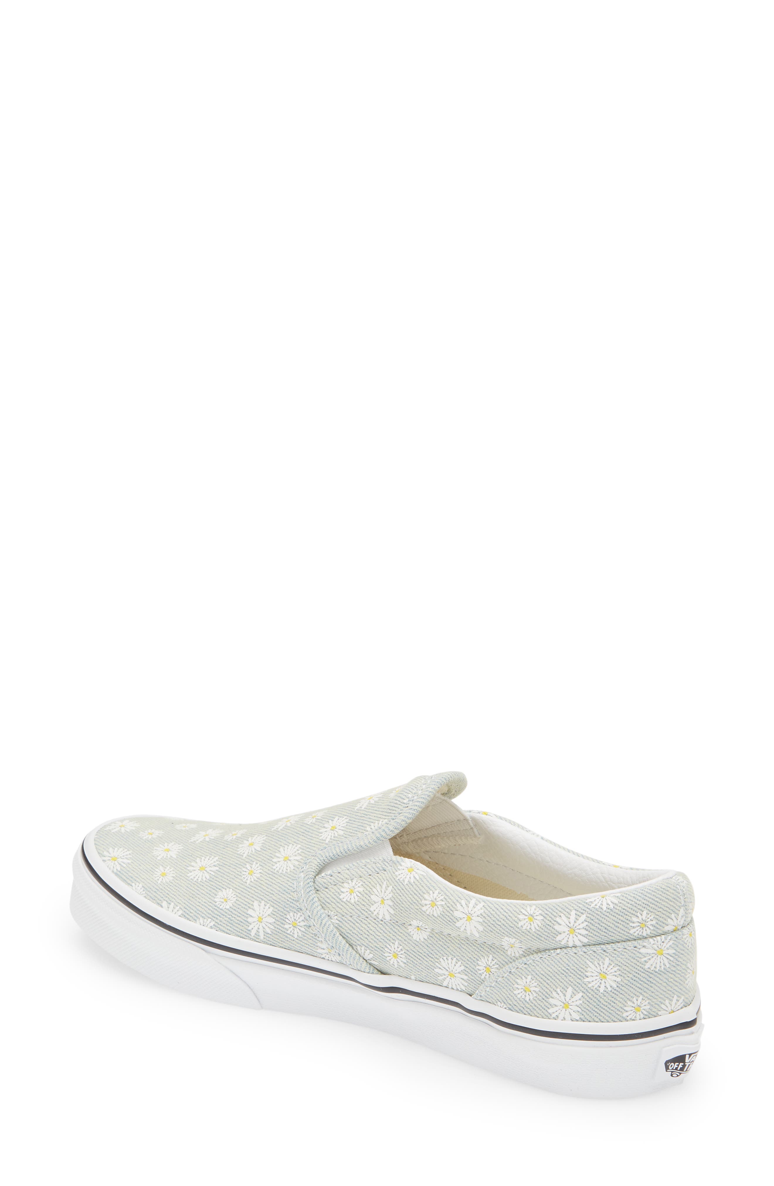 Vans Kids' Daisy Classic Slip-On Shoe, Alternate, color, 