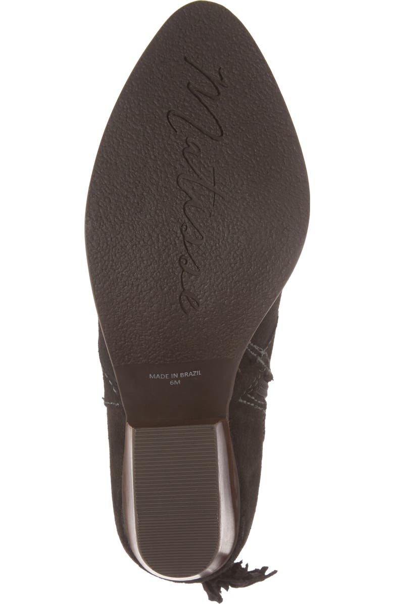 Matisse Laney Notched Heel Bootie, Alternate, color,