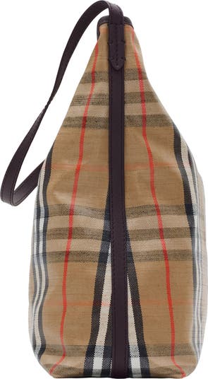 ハンドバッグ BURBERRY EMBROIDERED CANVAS HIGHLANDS HANDBAG Burberry Embroidered Canvas Highlands Handbag | eBay