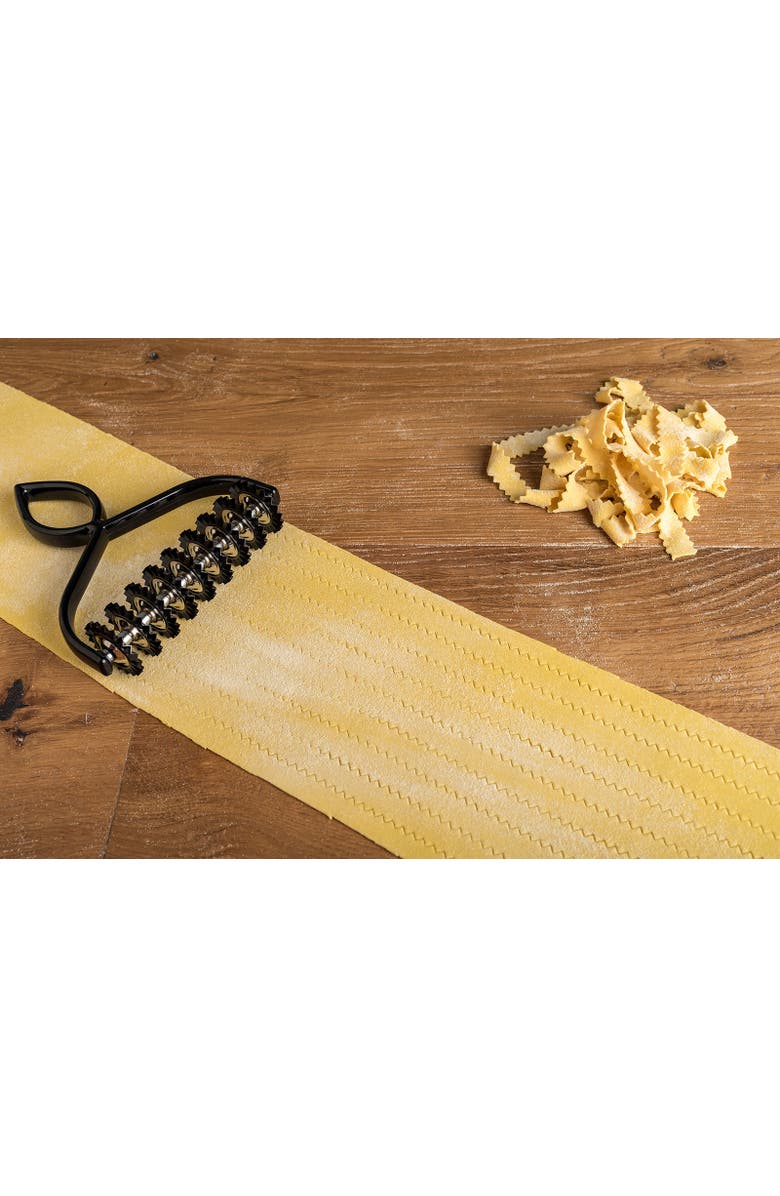 Marcato Atlas Pasta Bike Cutter with Interchangeable Wheels, Made in Italy, Alternate, color, Black