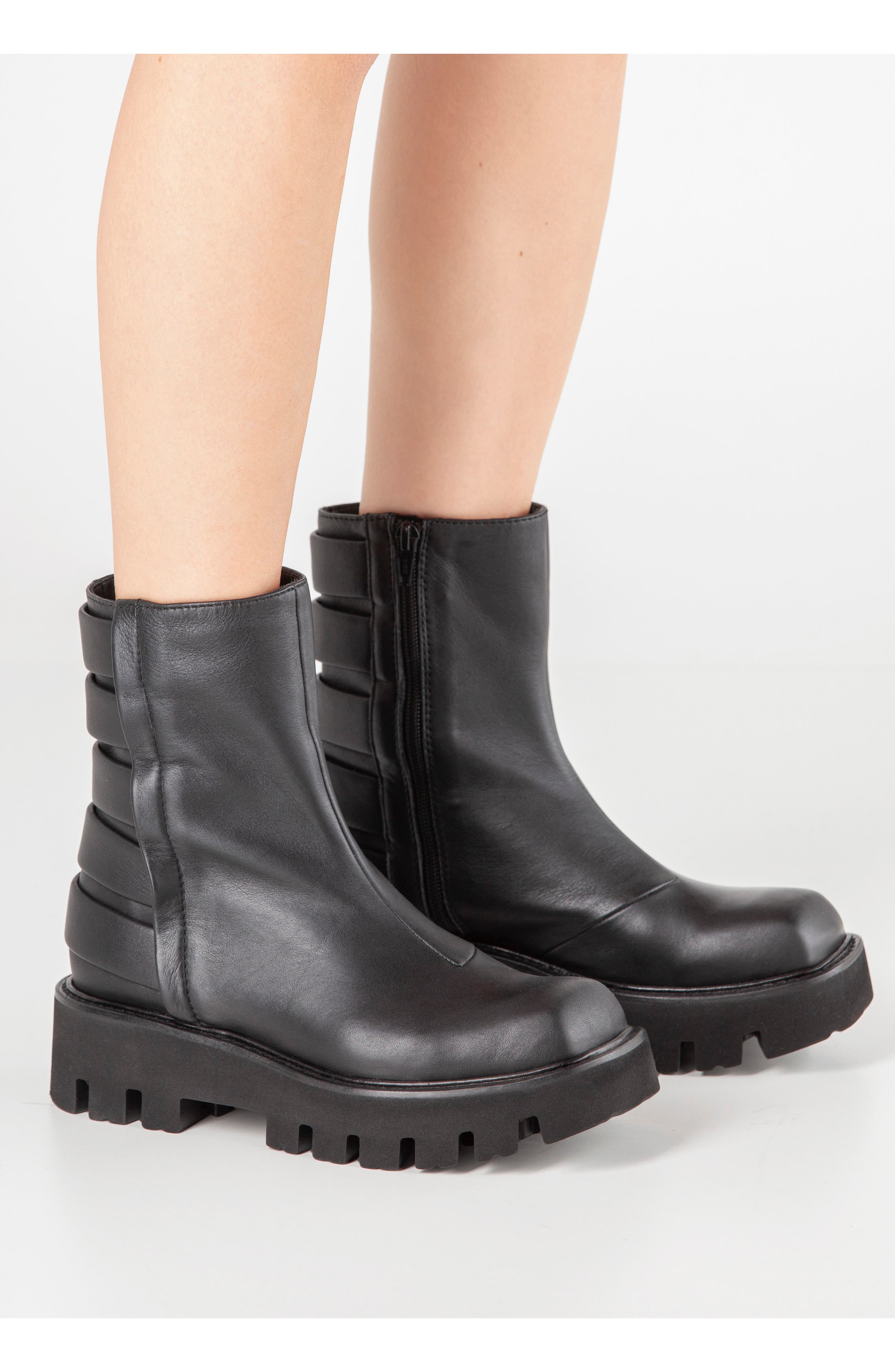 Paloma Barcelo Becca Napasoft Boot, Alternate, color, 