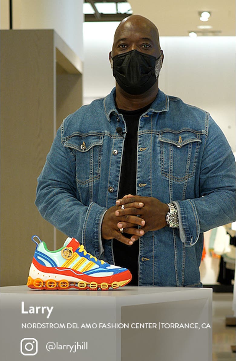 Scuba Stan Sneaker, sales video thumbnail