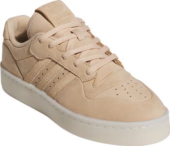 [ADIDAS] スニーカー ライバルリー RIVALRY LUX LOW ベージュ adidas Rivalry Lux Low Top Basketball Sneaker (Women