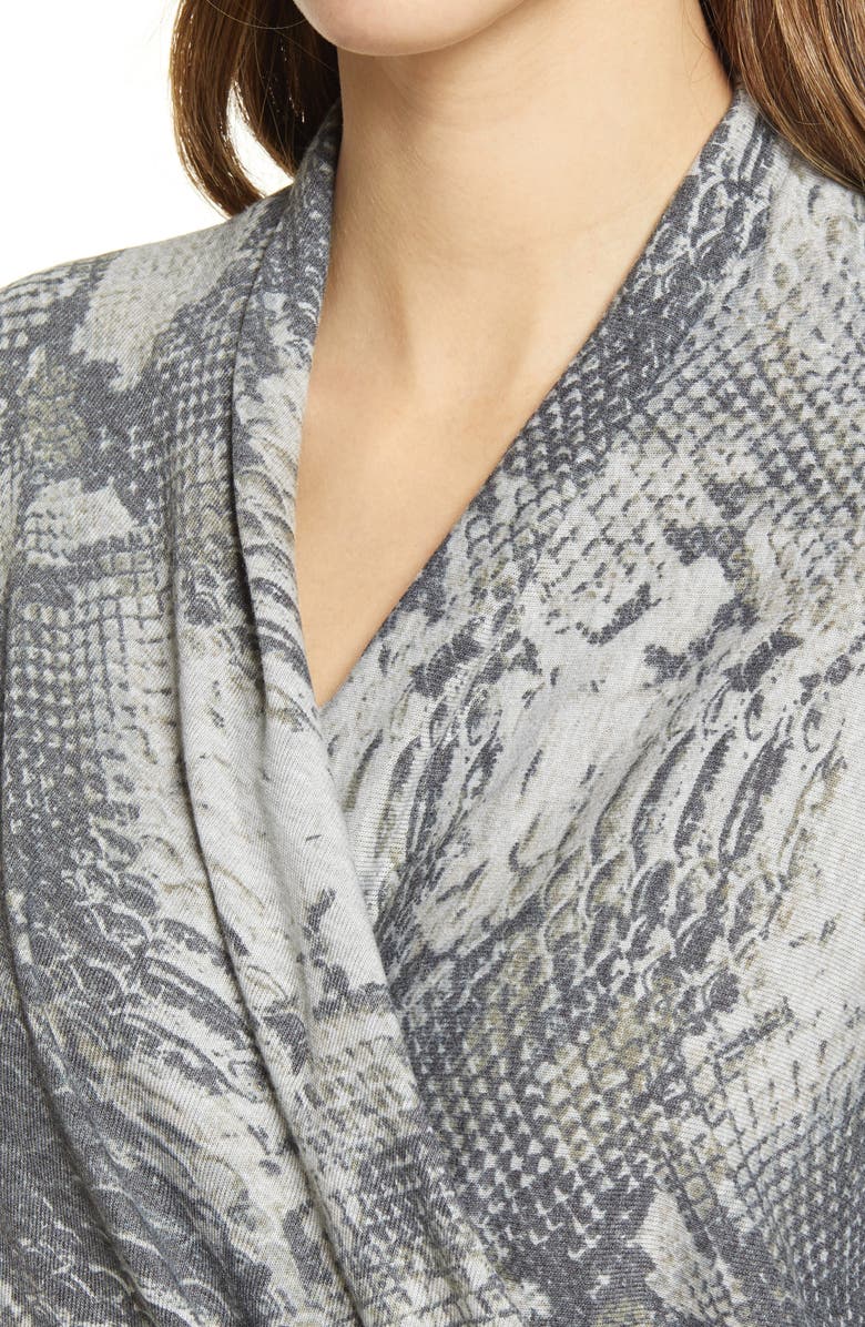 1.STATE Graphic Python Print Top, Alternate, color,