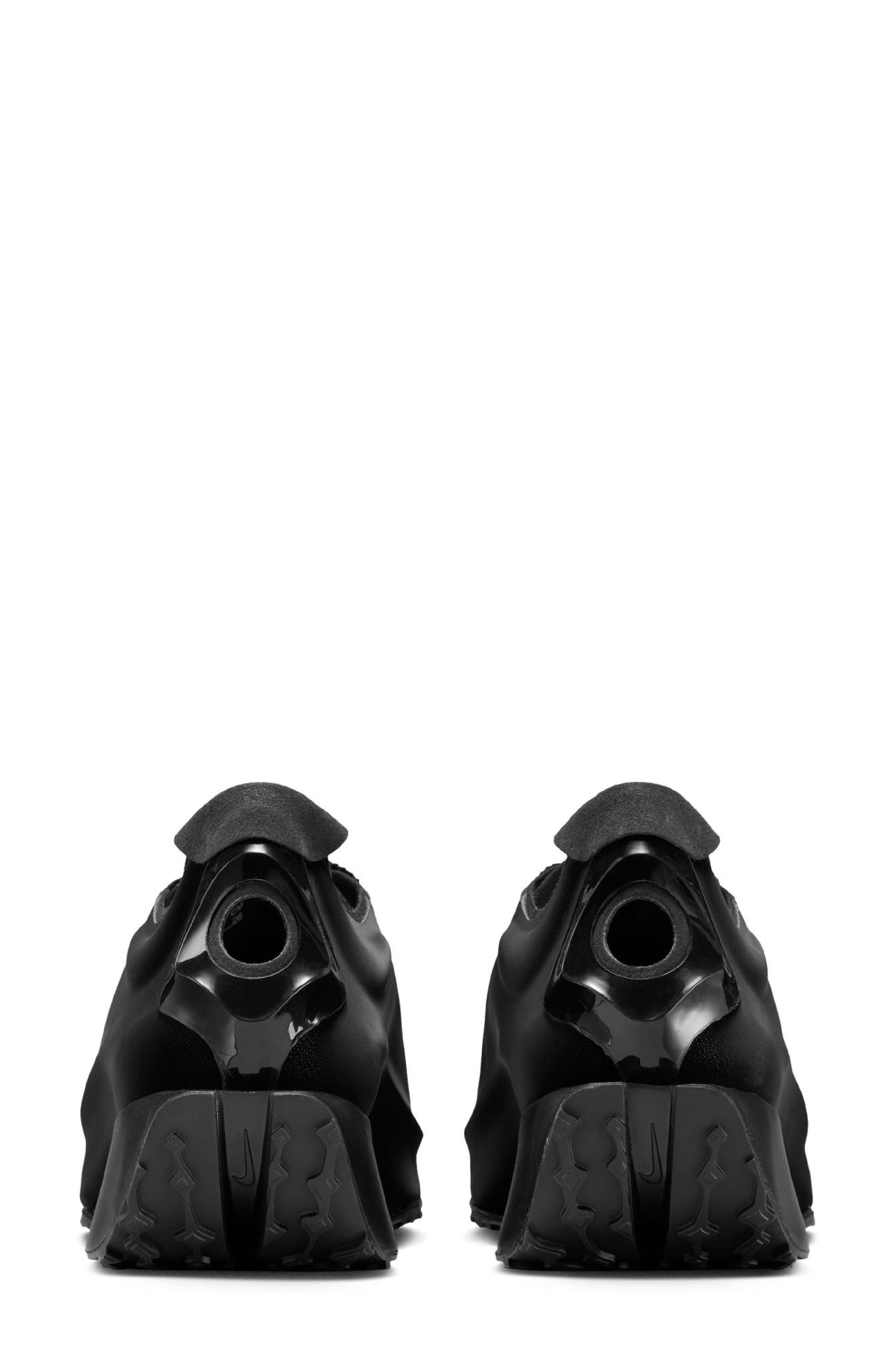 Nike FS Run Sneaker, Alternate, color, Black/ Metallic Dark Grey