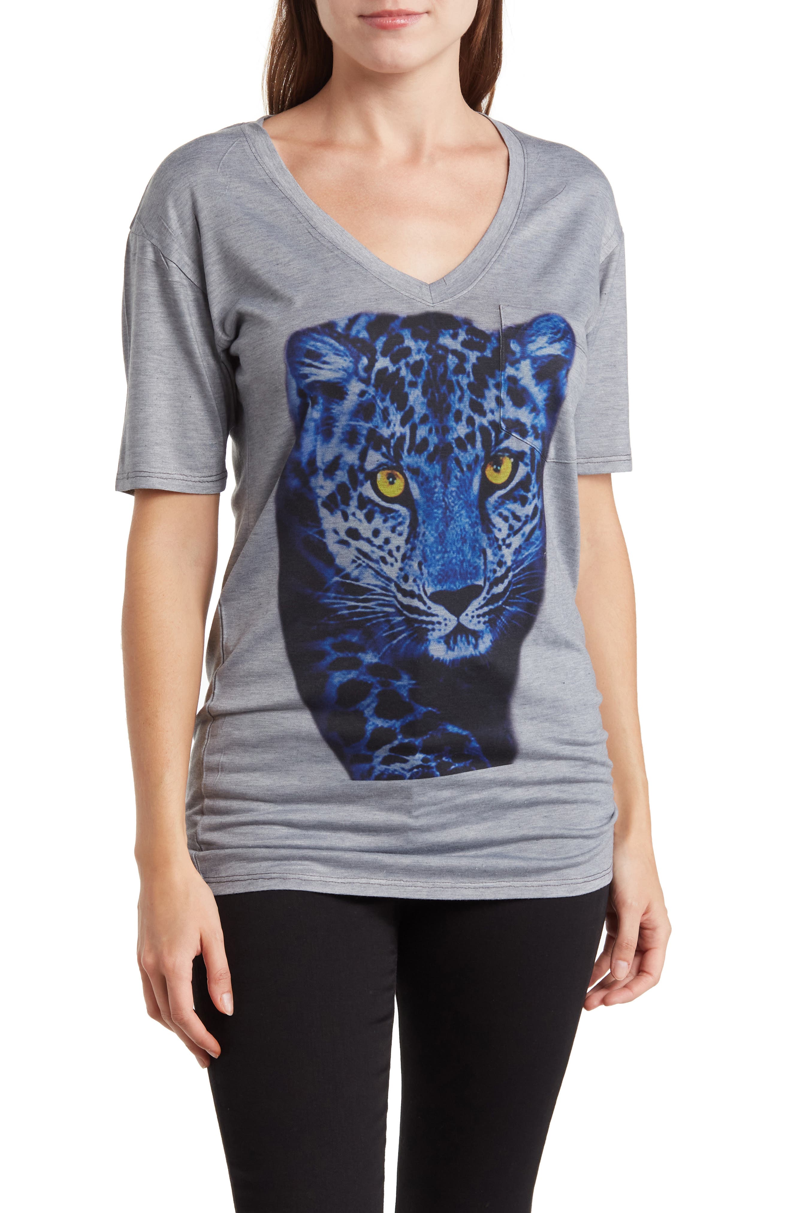 GO COUTURE Deep V-Neck Art Print T-Shirt