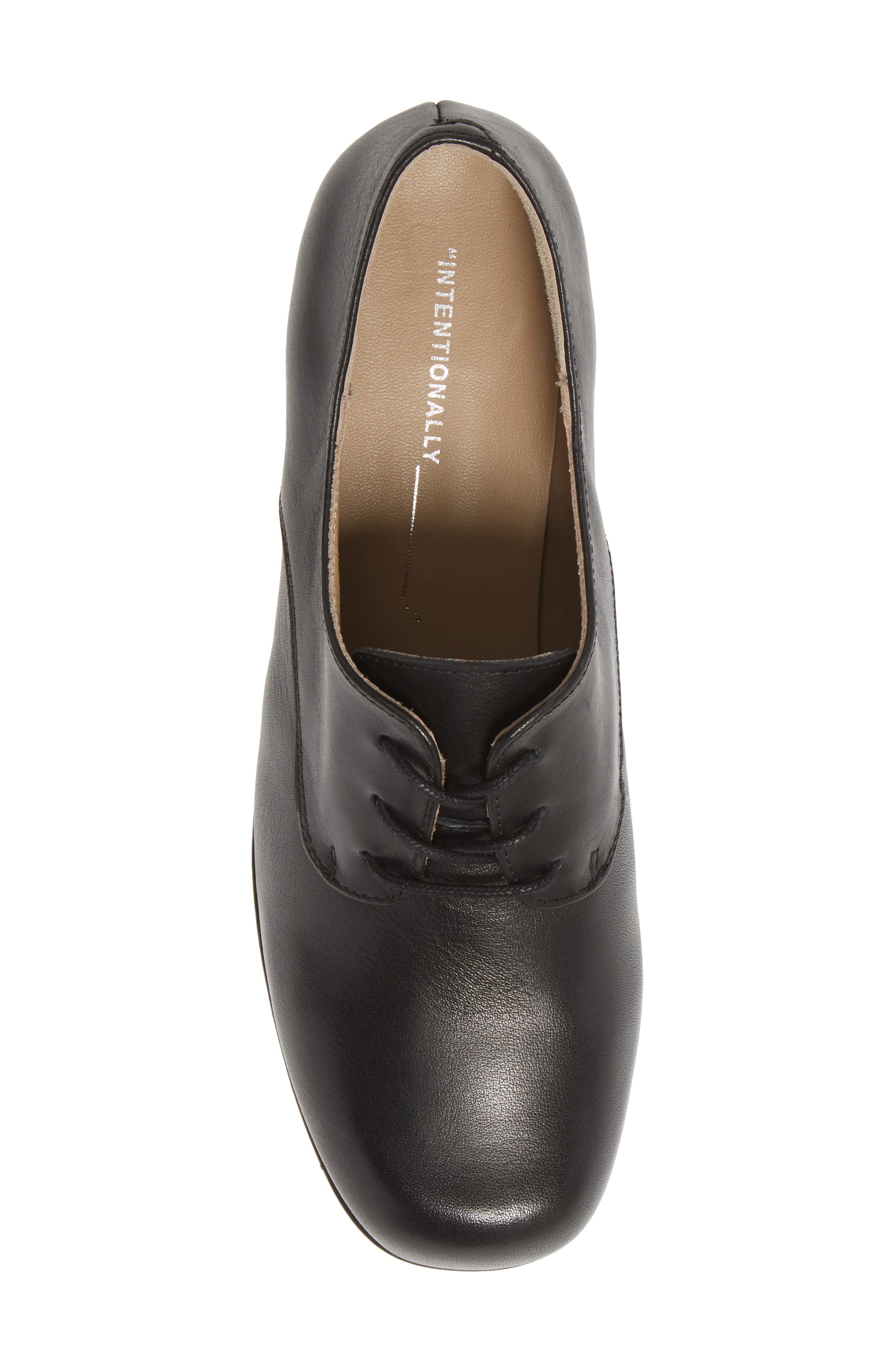 INTENTIONALLY BLANK Albany Platform Pump, Alternate, color, 