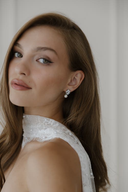 Untamed Petals Poise Pearl Drop Earrings In Metallic