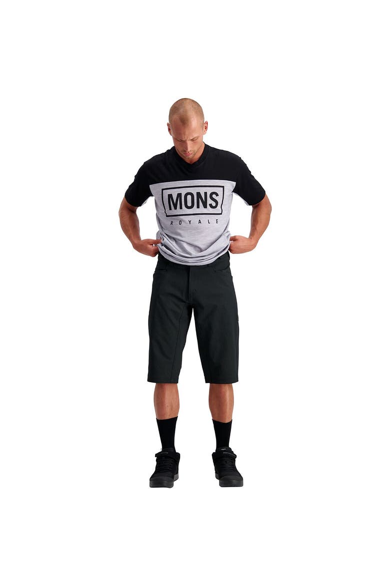 Momentum 2.0 Bike Short - Men's, Alternate, color, Black