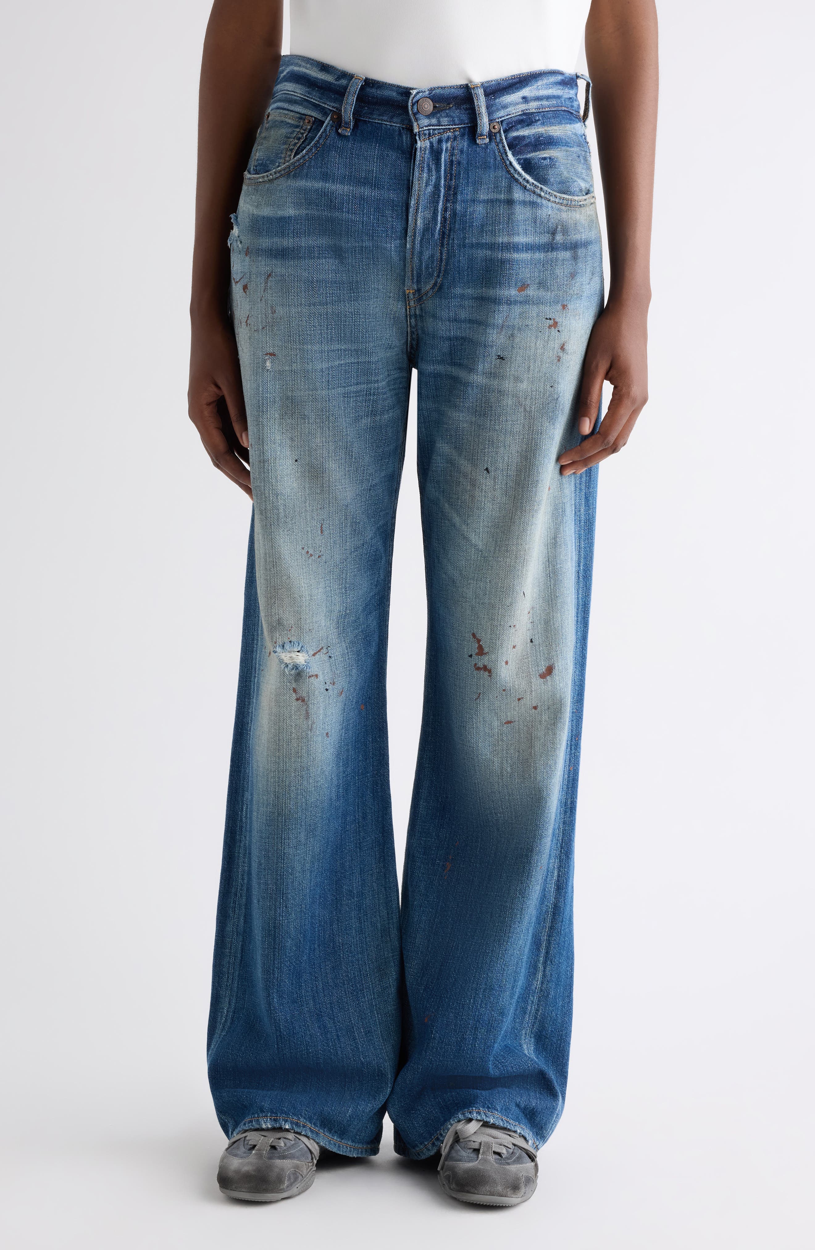 2021 Regular Fit Distressed Wide Leg Jeans