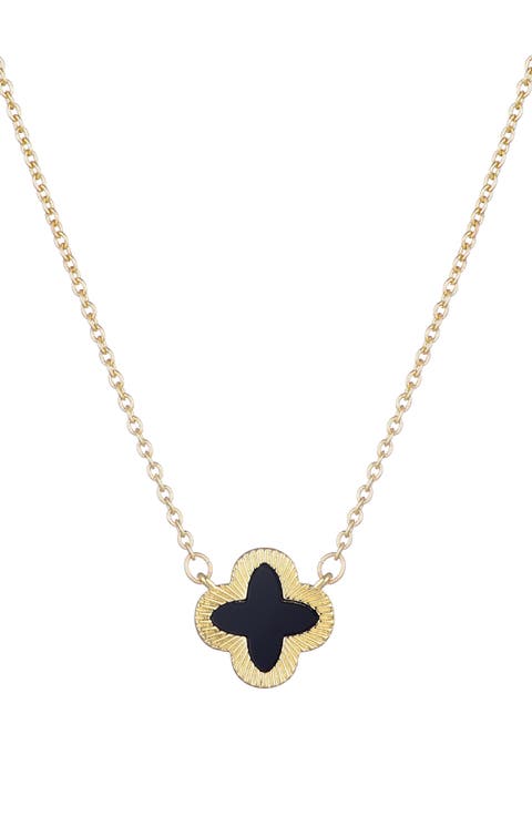 Fluted Edge Clover Pendant Necklace