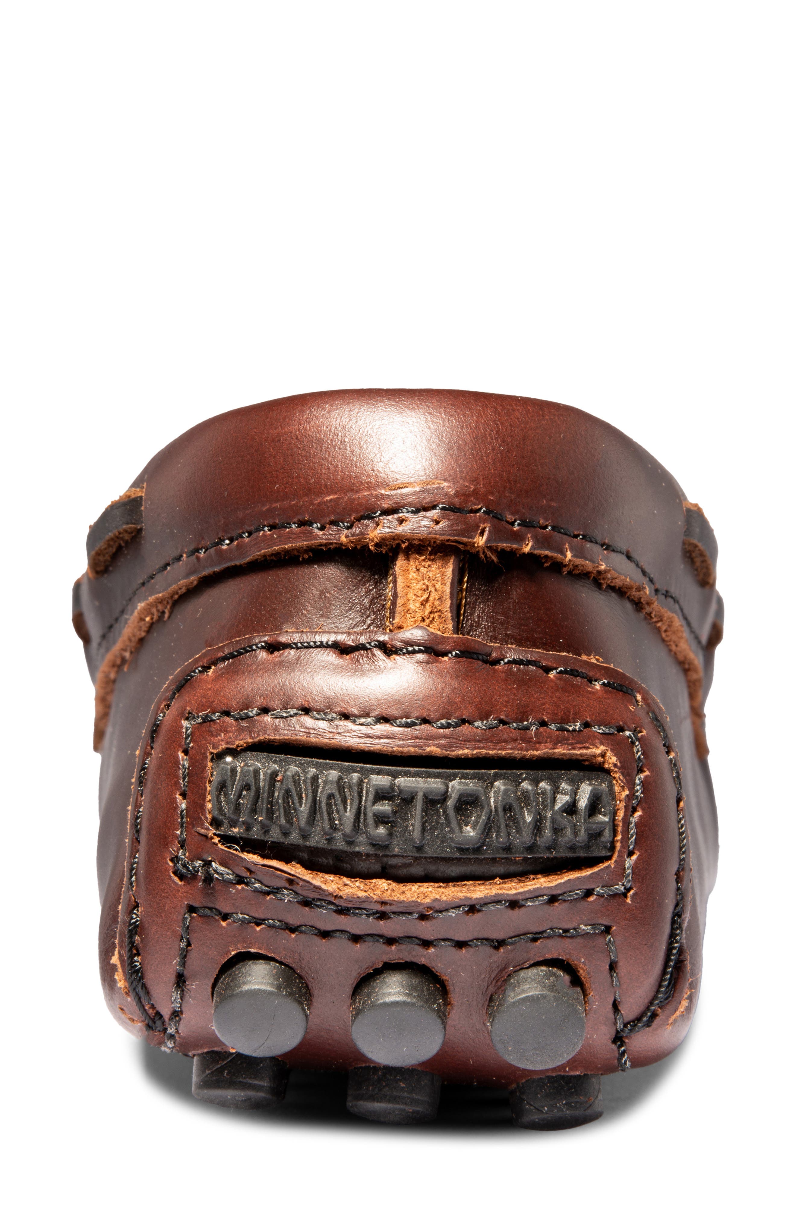 Minnetonka Driving Shoe, Alternate, color, Dark Brown Lariat