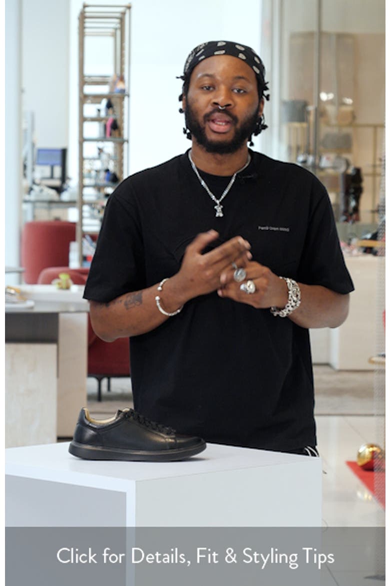 Social Sneaker video