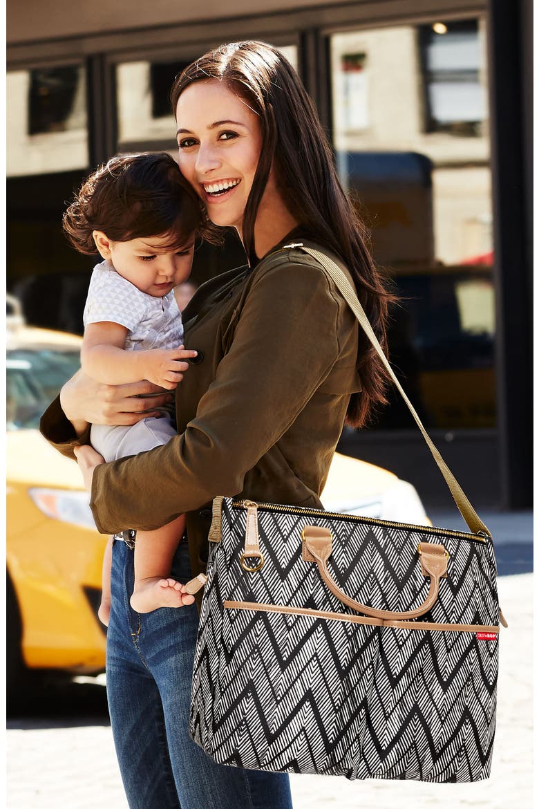 'Duo' Diaper Bag, Alternate, color, ZIG ZAG ZEBRA