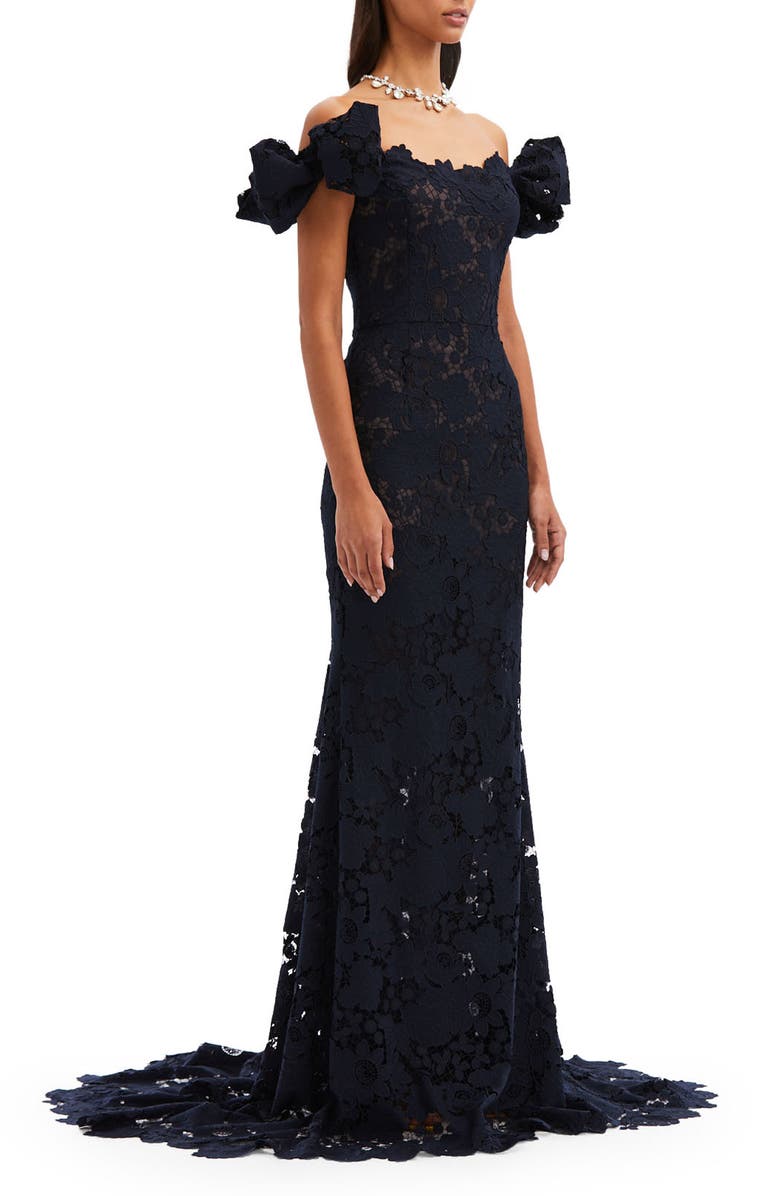 Oscar de la Renta Botanical Off the Shoulder Guipure Lace Gown with Train, Alternate, color, 