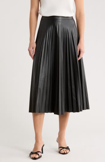 Love Token Carrie Pleated Faux Leather Skirt In Black