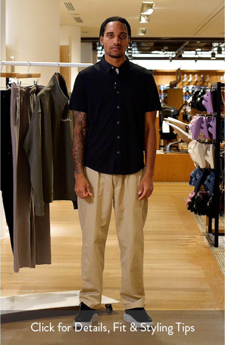Commuter Short Sleeve Button-Up Shirt