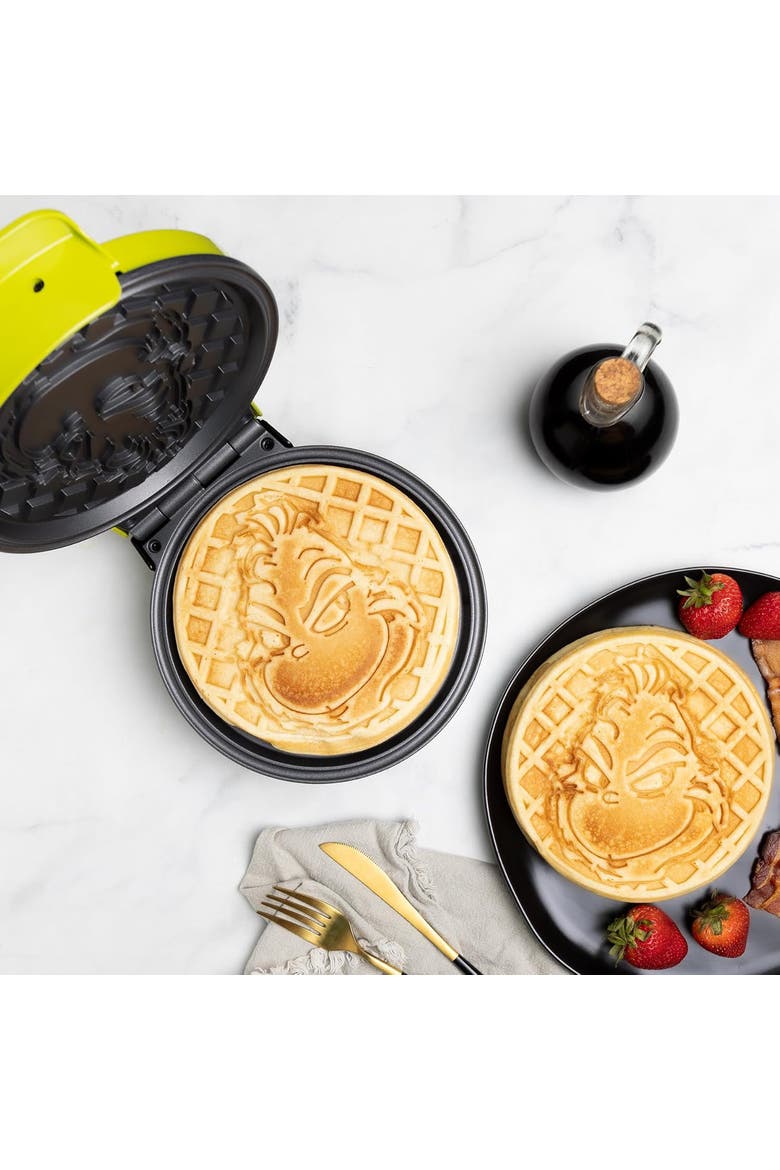Dr Seuss The Grinch Round Waffle Maker, Alternate, color, None