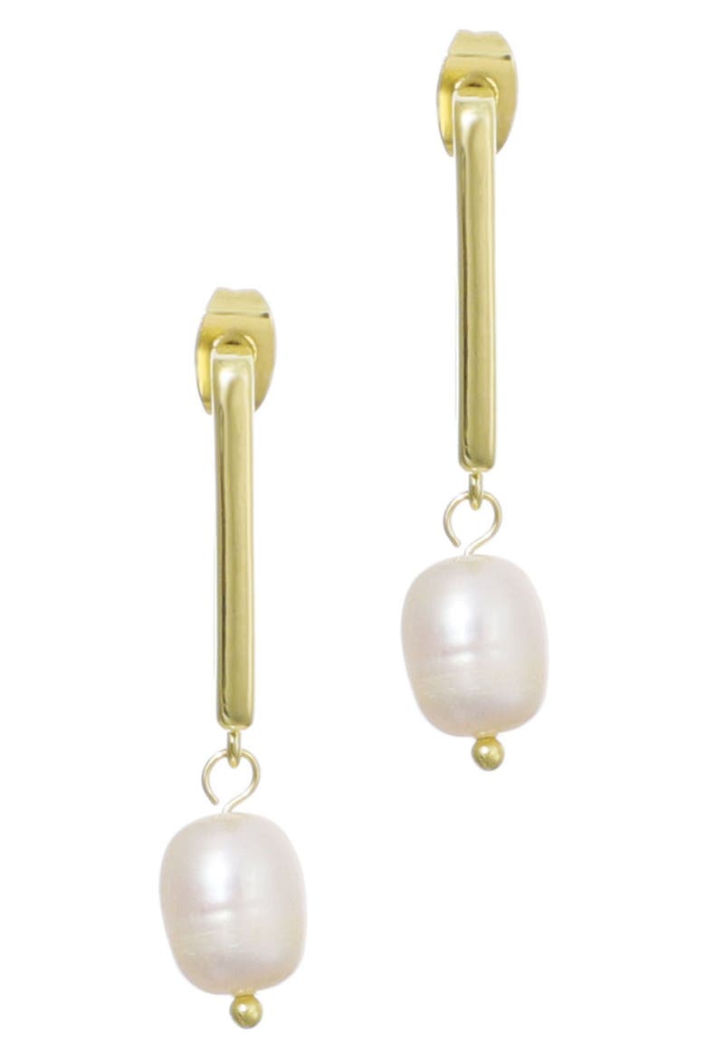 14K Gold Plated Freshwater Pearl Drop Hoop Earrings, Alternate, color, GOLD/ WHITE