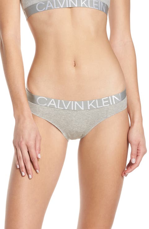 Statement 1981 Bikini