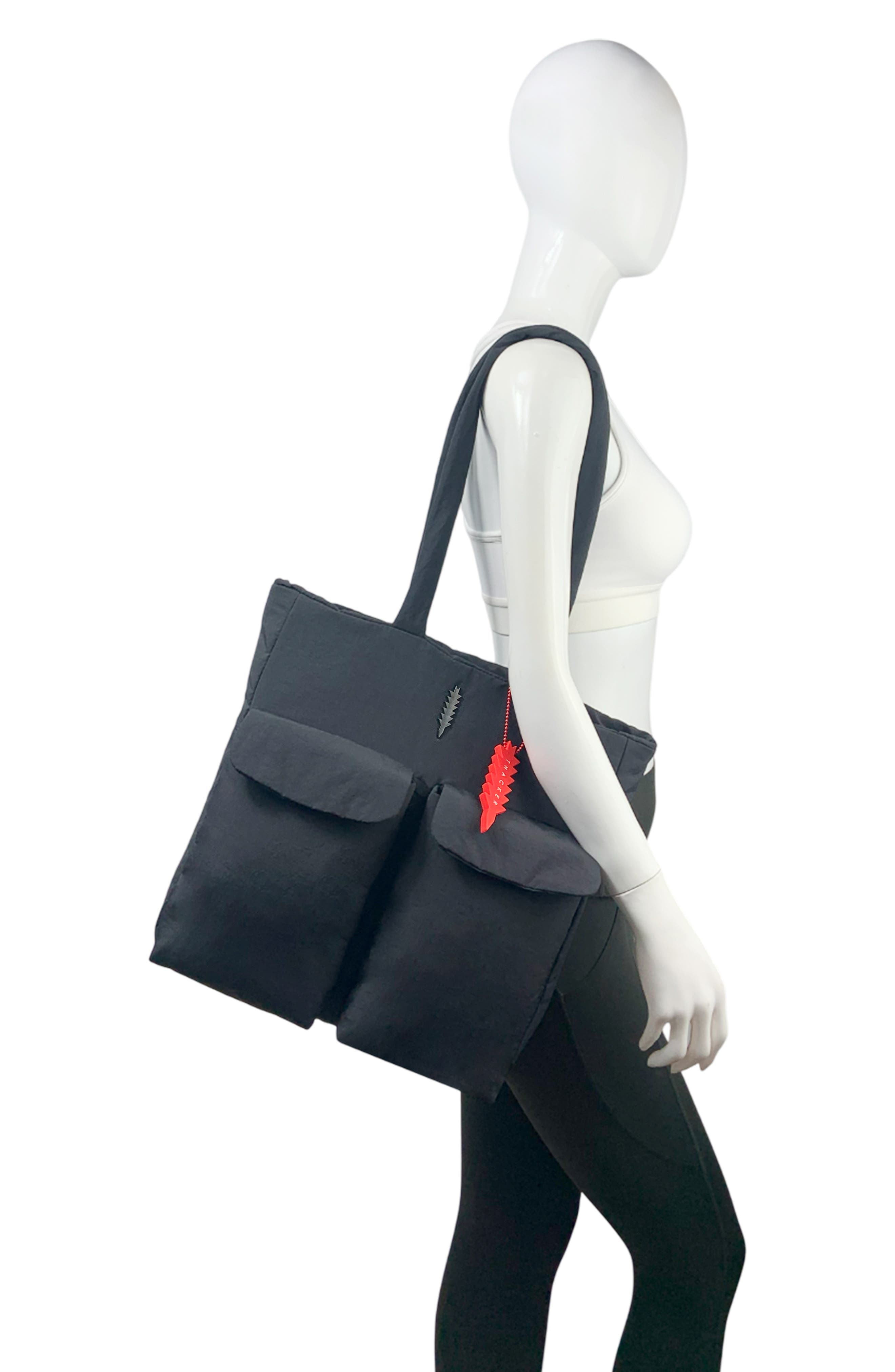Thacker Avi N/S Pocket Tote Bag, Alternate, color, Black