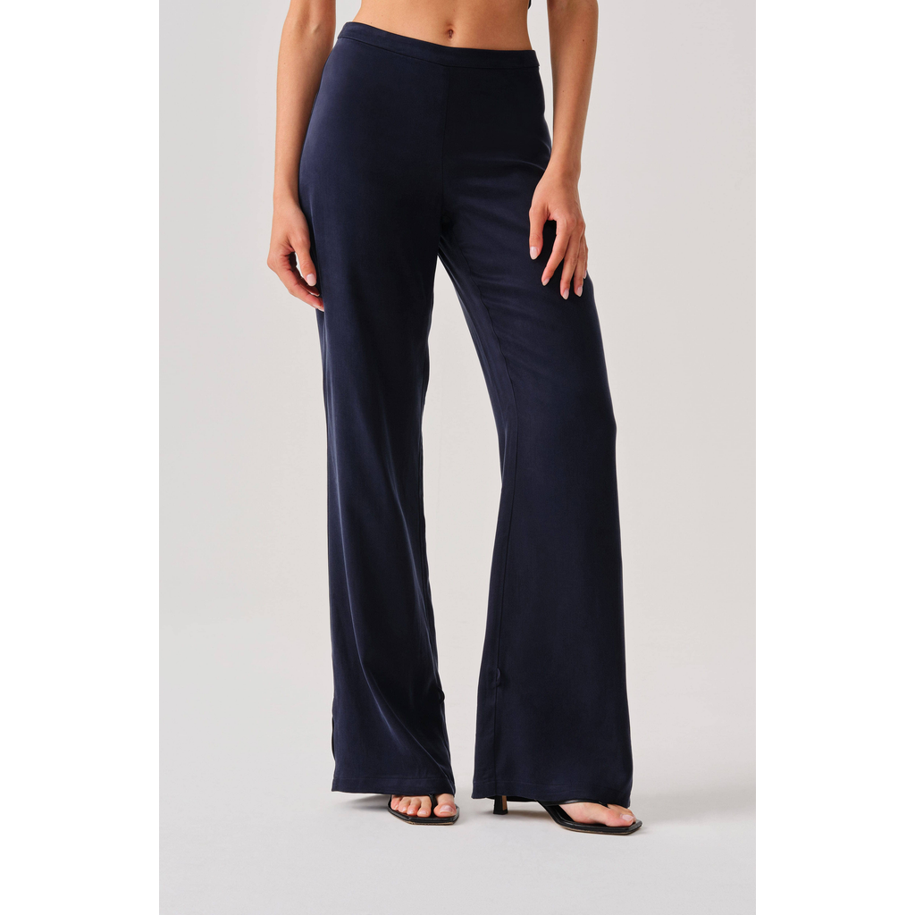 Leman Mercer Valerie Pant In Blue