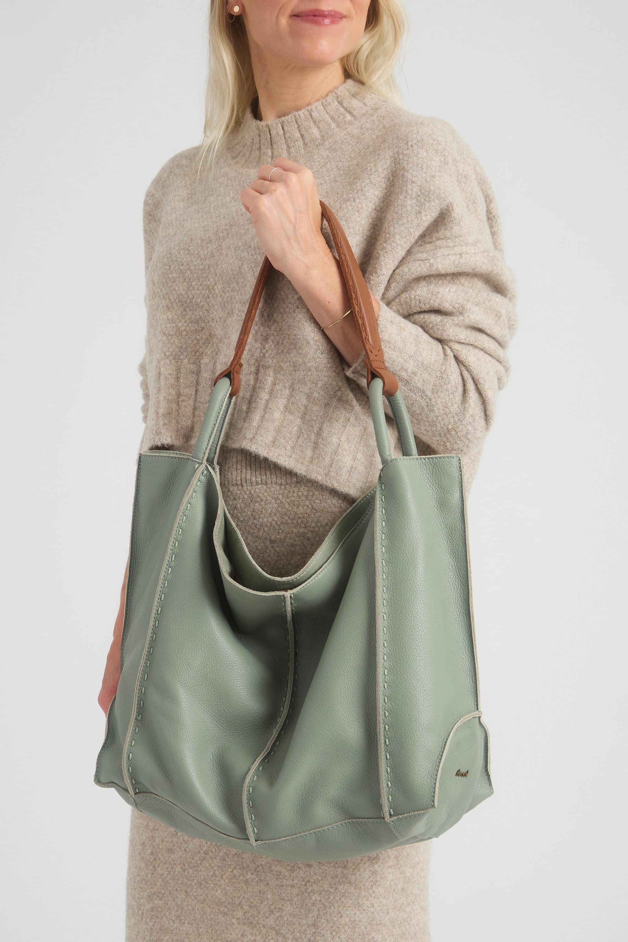 Los Feliz Large Tote Leather Bag & Iris Smartphone Bundle, Alternate, color, Meadow