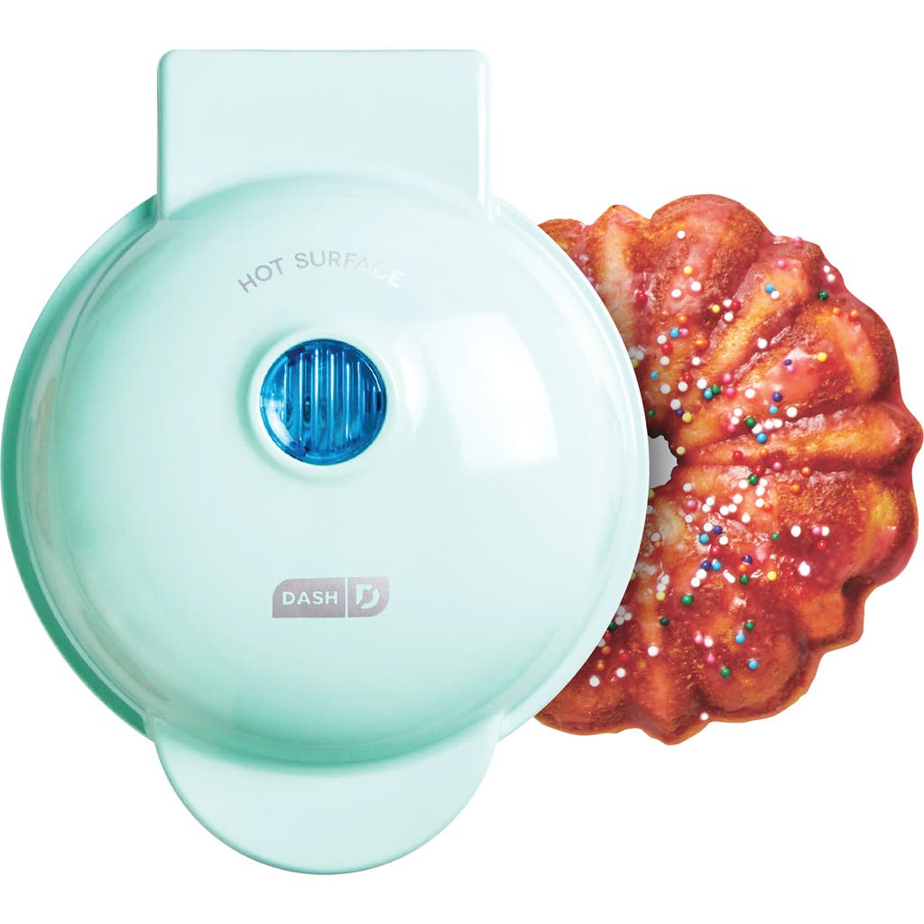 Dash Mini Bundt Cake Maker In Blue
