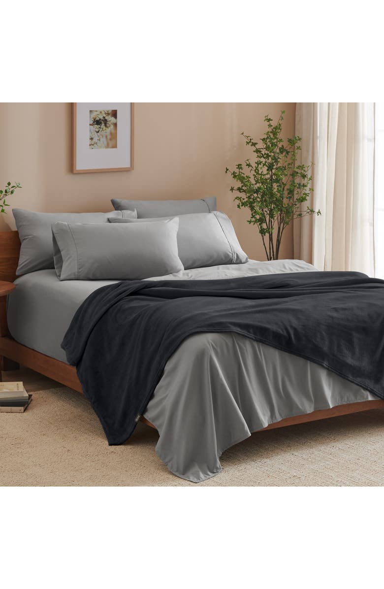 Bare Home Microplush Fleece Blanket, Alternate, color, Black