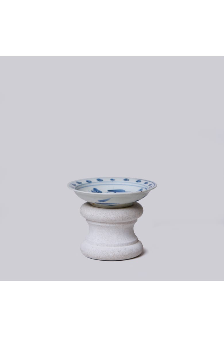 Small Porcelain Lotus Dish, Alternate, color, Blue + White